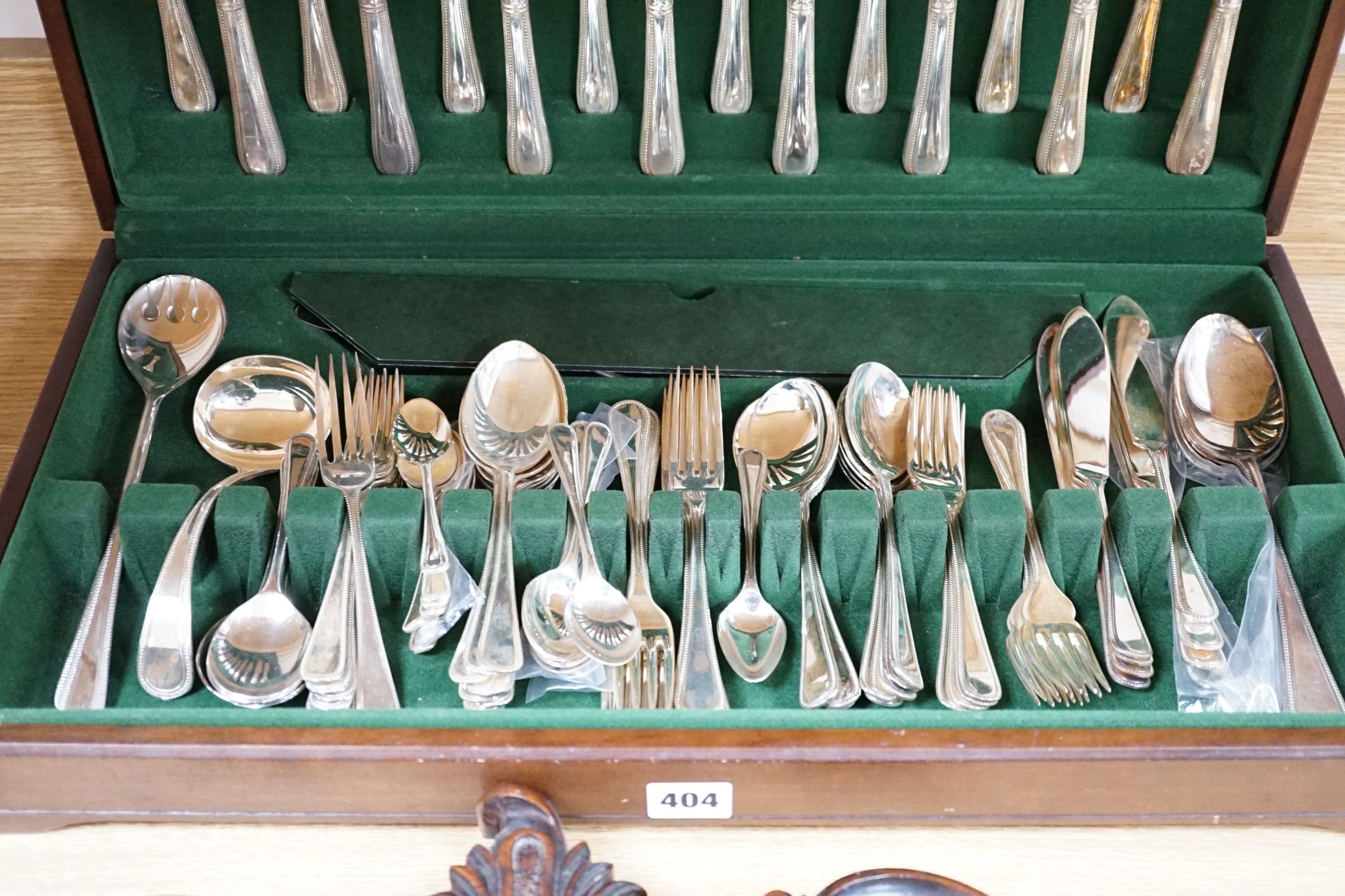 A plated canteen of cutlery